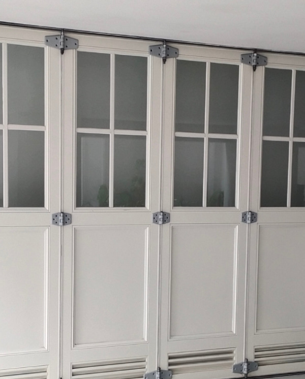 Pintu Garasi